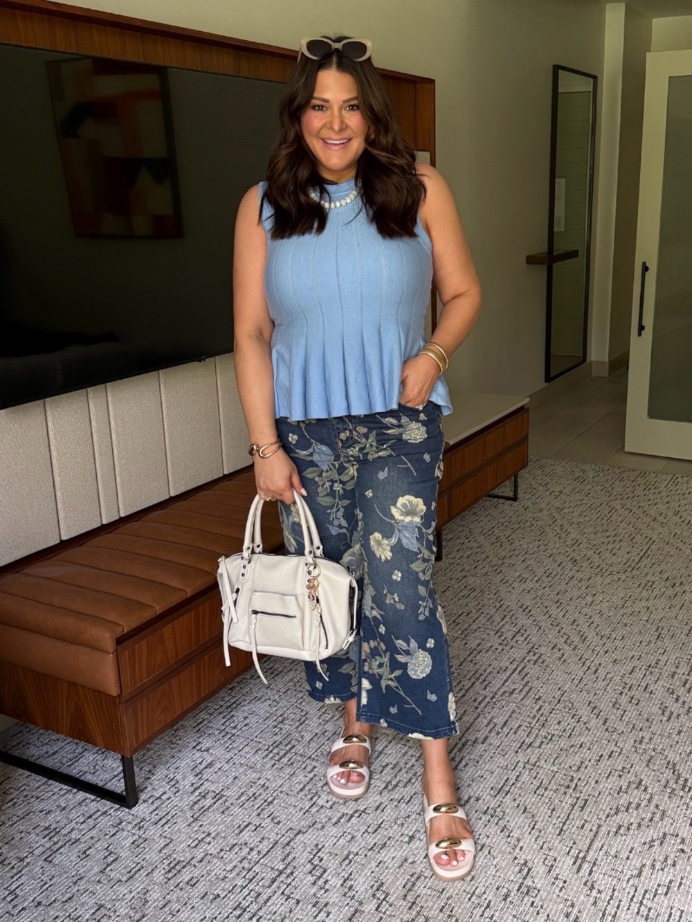 Floral Print Mid Rise Cropped Wide Leg Jeans